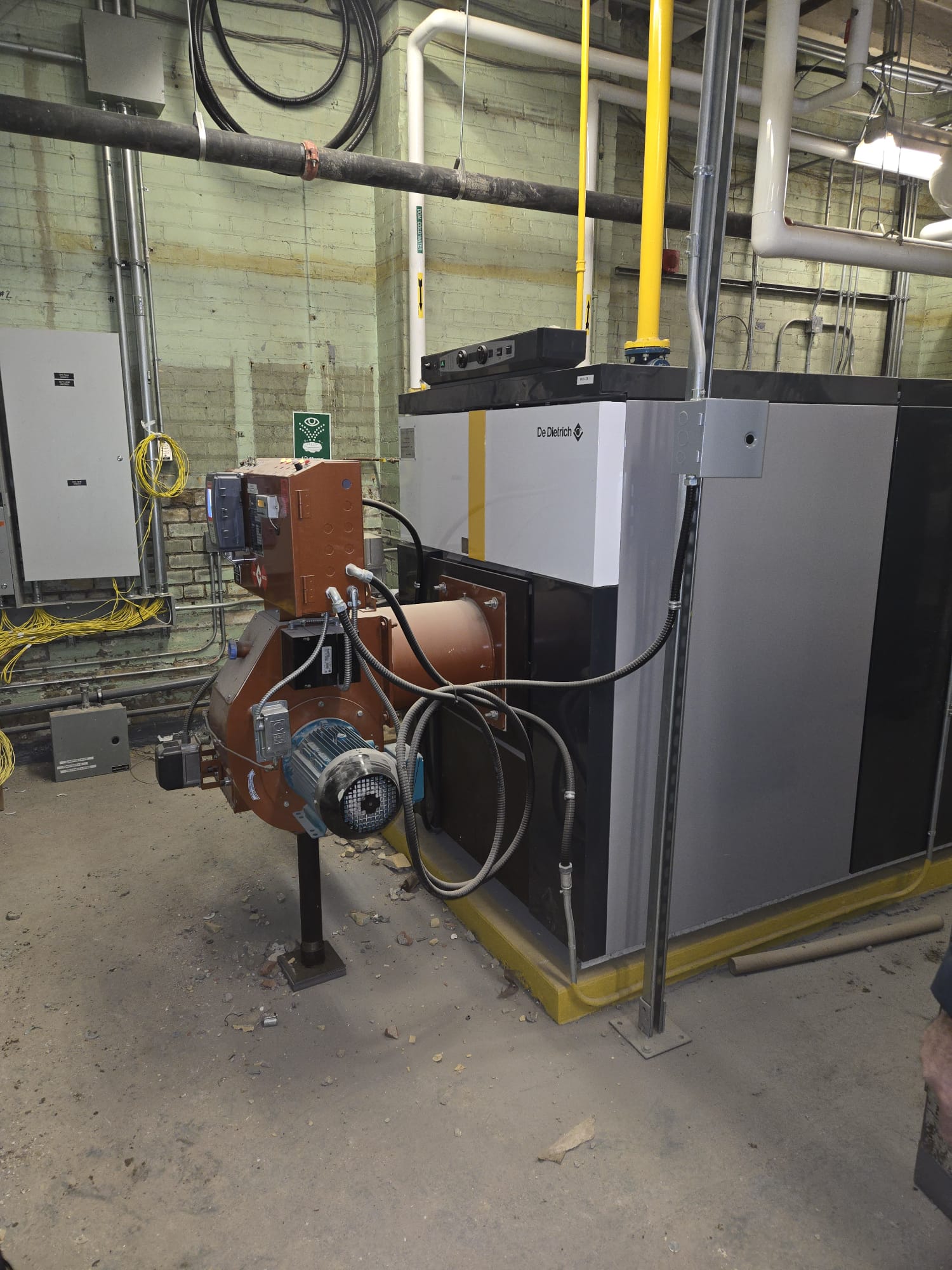 Commercial boiler project in Toronto high school